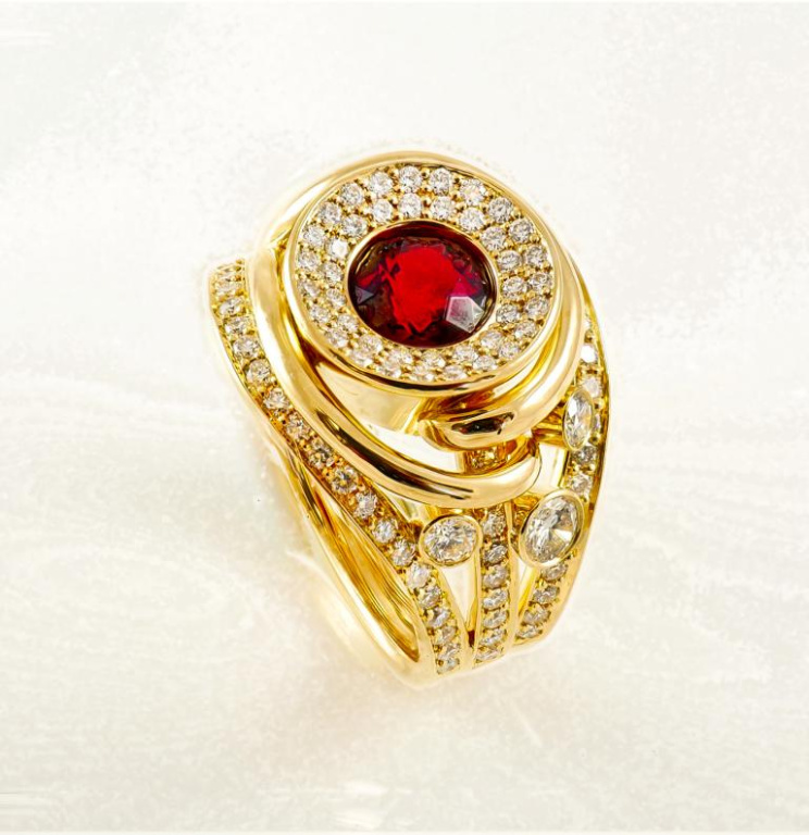 Spinellring Picolay Jpeg.JPG