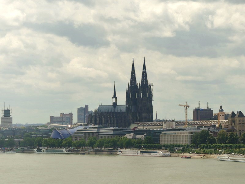 P1000088 -V.jpg