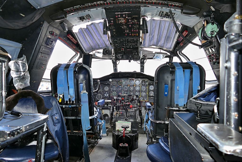 comp_1 Noratlas Cpckpit.jpg