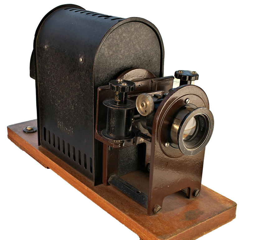 FILMI Projektor 1931 c.jpg