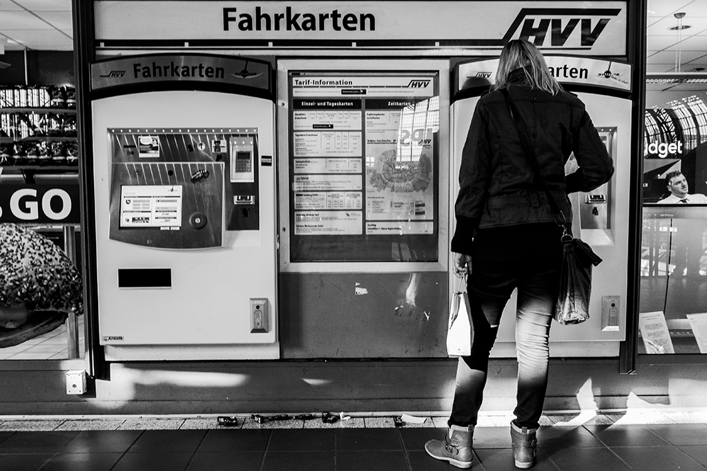 Fahrkartenautomat.jpg