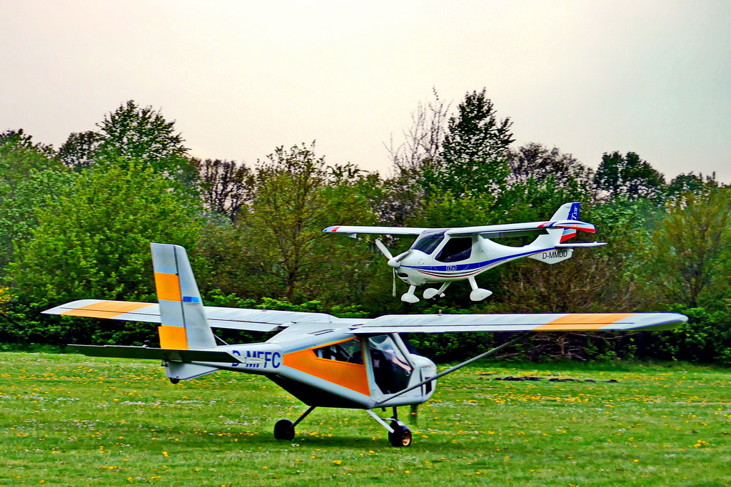 Kleinflugzeuge.JPG