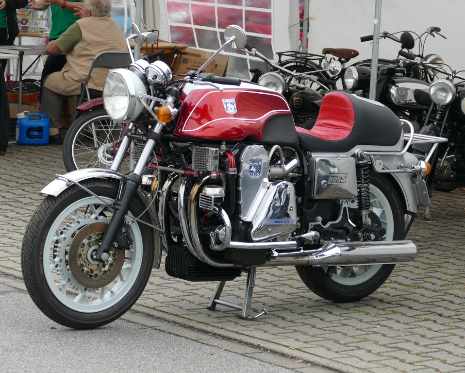 comp_P1130987A..jpg