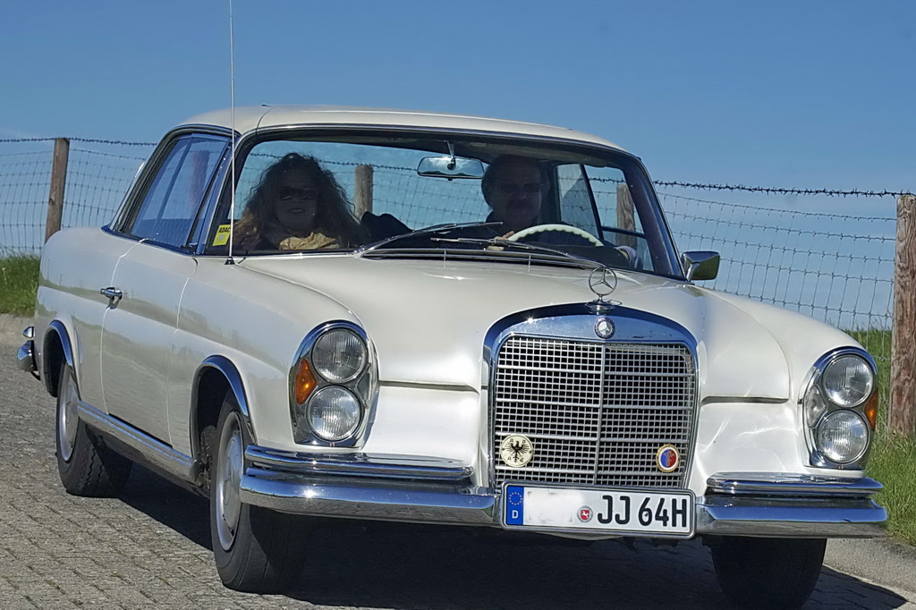 W 111 Coupe.jpg