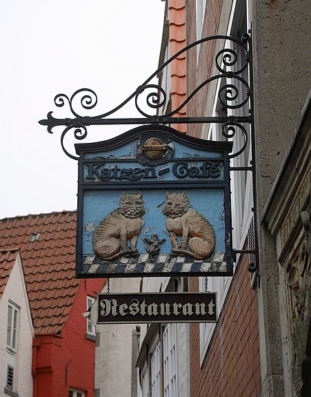 KatzenCafe.jpg