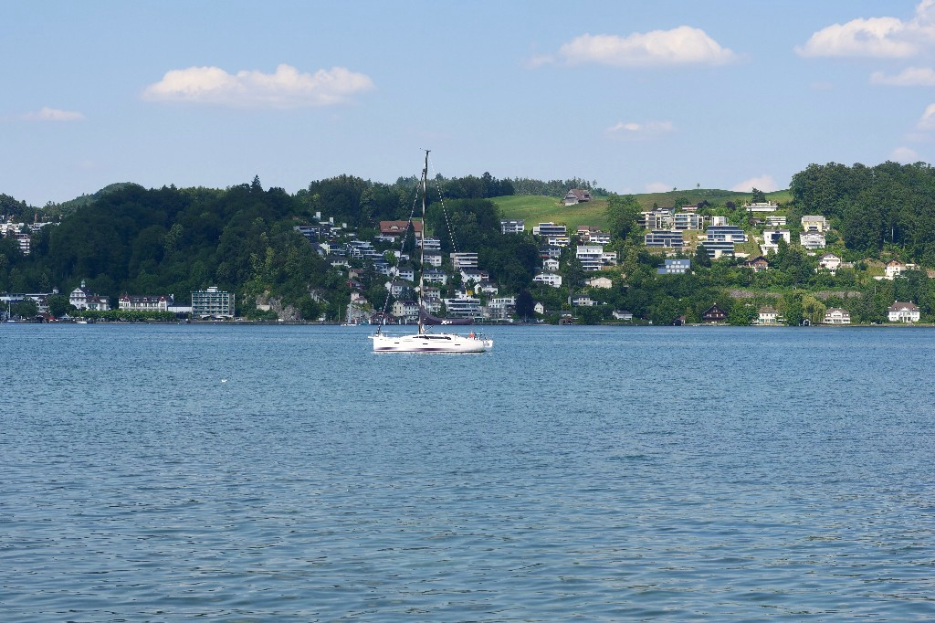 Vierwaldstettersee 2.jpg