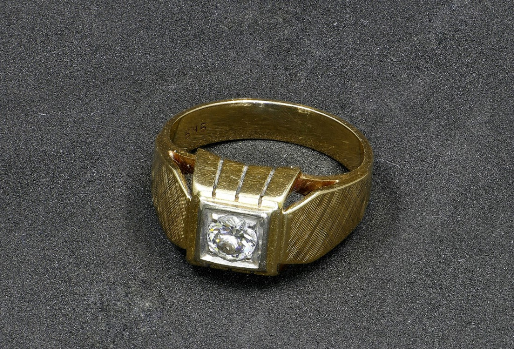 verkleinert .FS p#sharp_min0_en.jpg