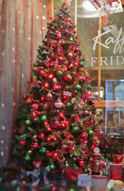 Tannenbaum ROT_1.JPG