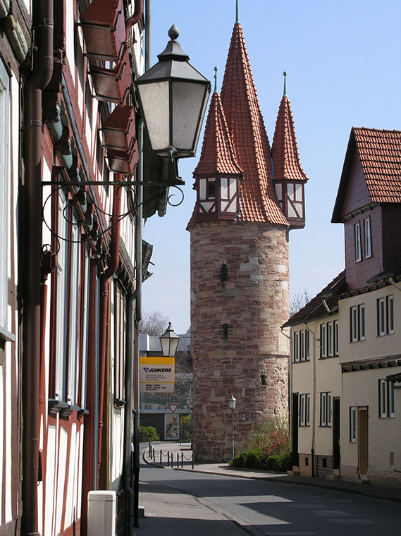 35 E Dünzebacher Torturm.jpg