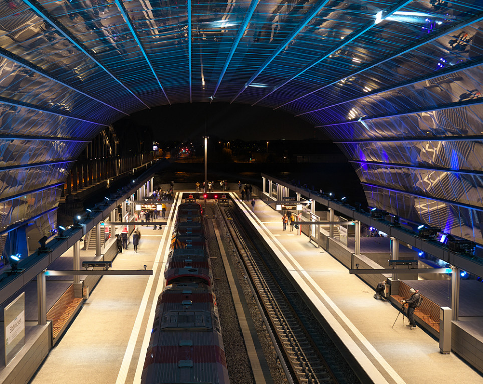 09_12_Hamburg_U-Bahnstation_Elbbrücken_05.jpg