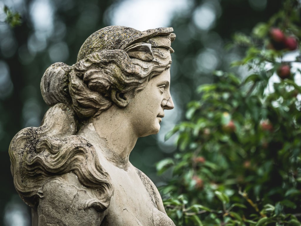 Statue_Farbe.jpg