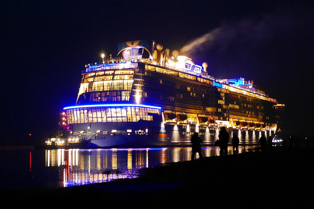 Ovation of the Seas.JPG