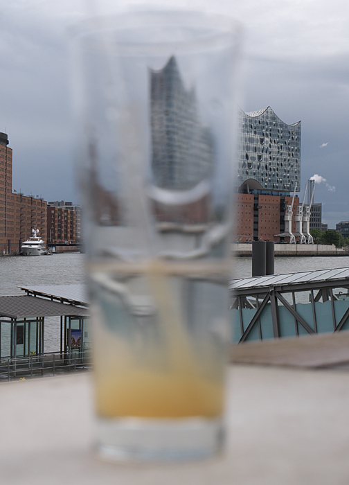 08_07_Hamburg_Hafen_Trinkglas_04.jpg