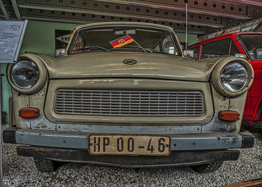 HP 00-46.jpg