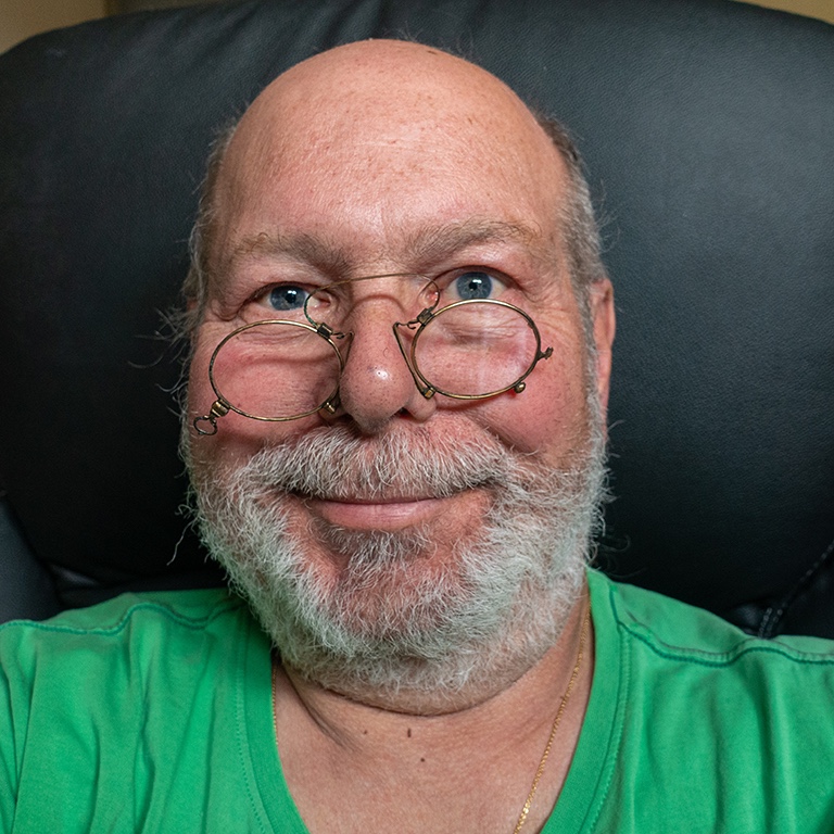 Selfie mit Nasenzwicker.jpg