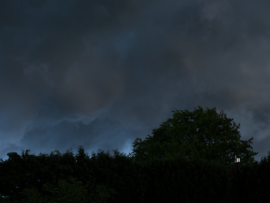 27_06_Harburg_Wolken_03.jpg