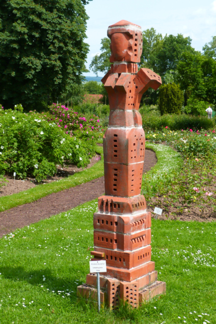 P1100371-2.jpg