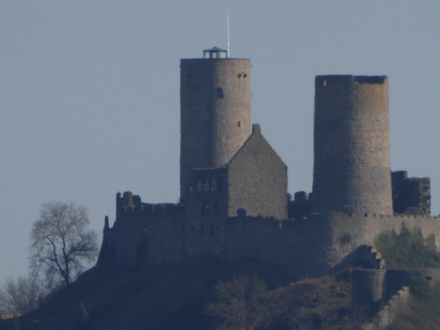 Burg_1440mm.jpg